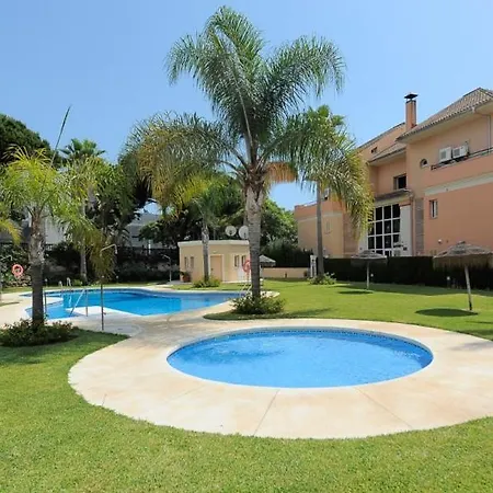 Jardines De Lunamar Apartment